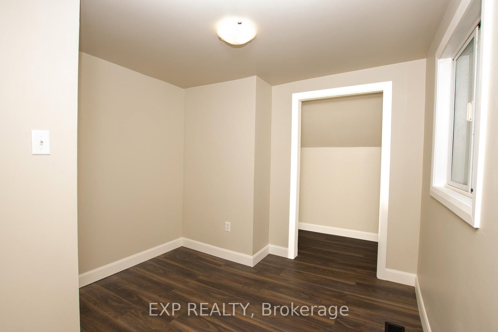 190 MUNROE Street • West Elgin, ON photo 24