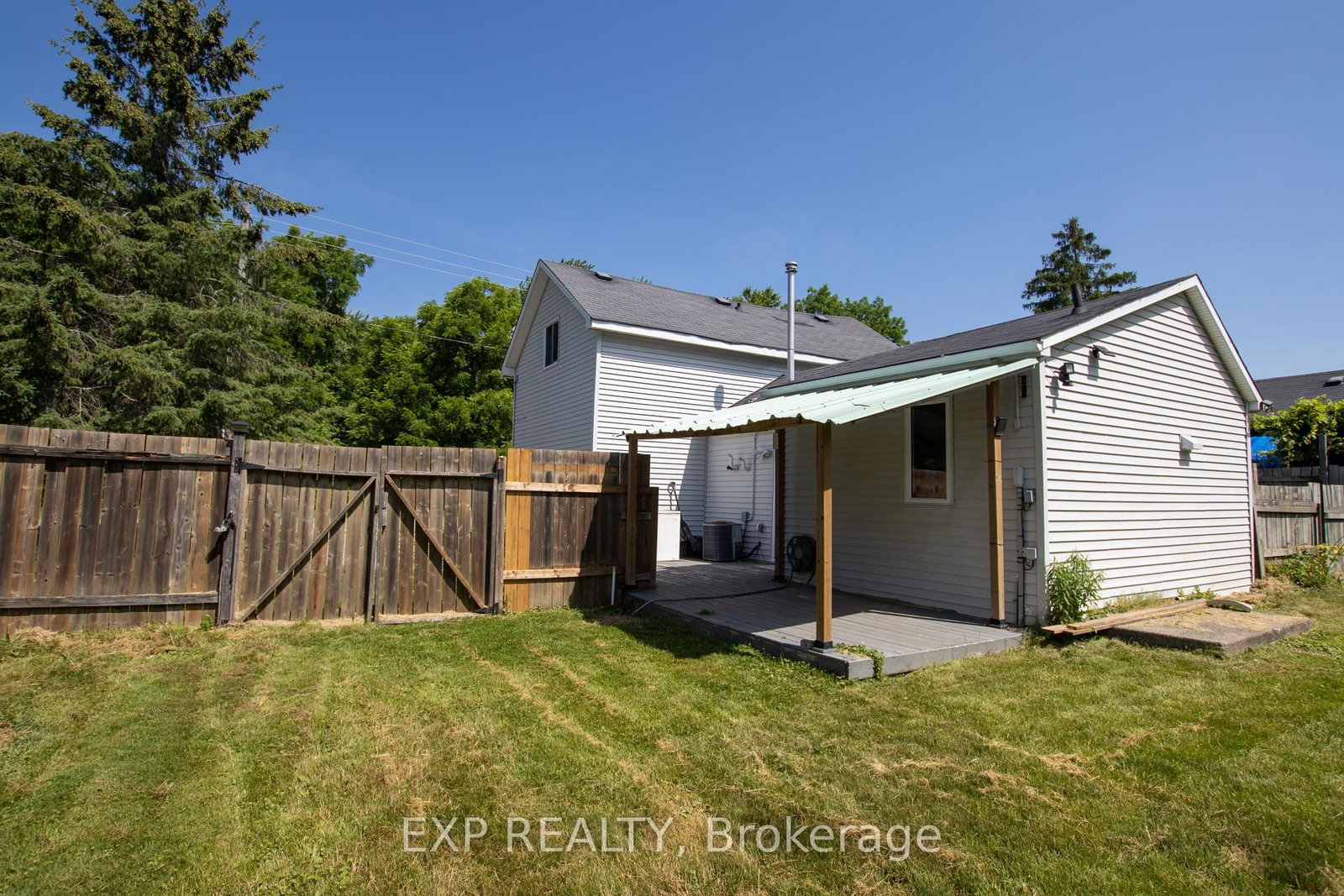 190 MUNROE Street • West Elgin, ON photo 35