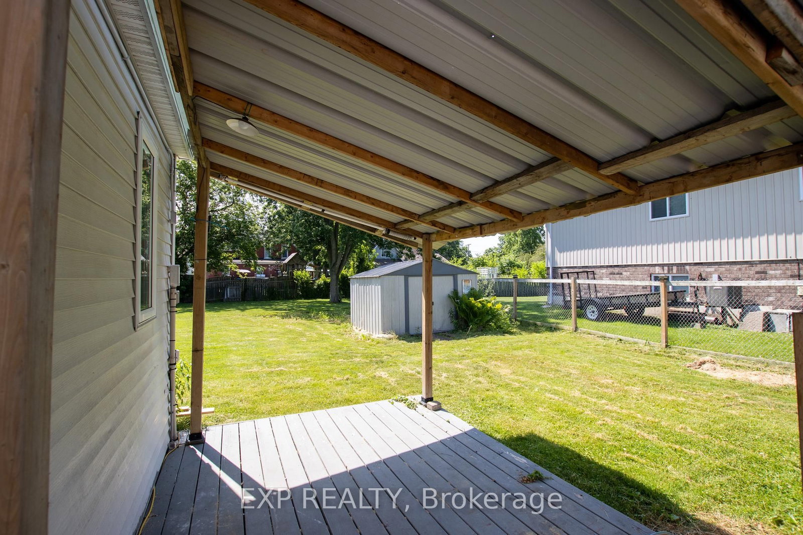 190 MUNROE Street • West Elgin, ON photo 37
