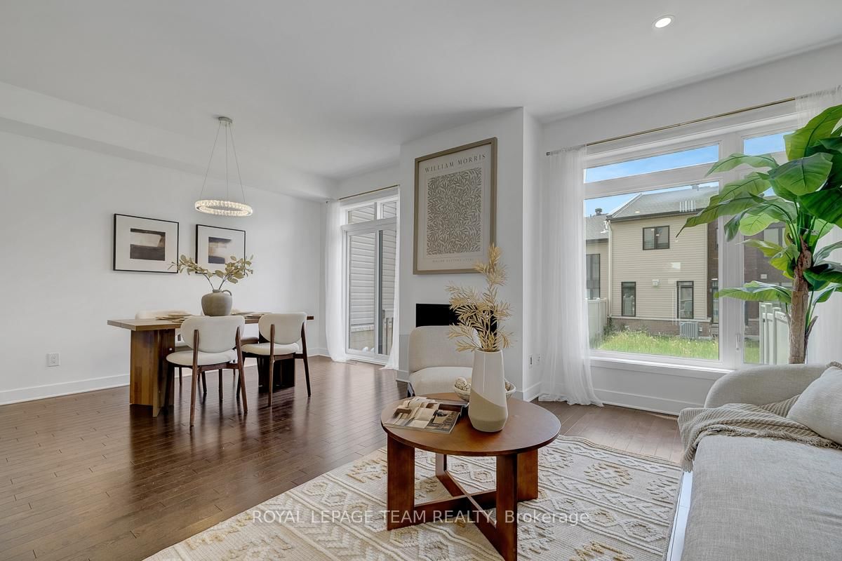 822 Chipping Circle • Ottawa, ON photo 10