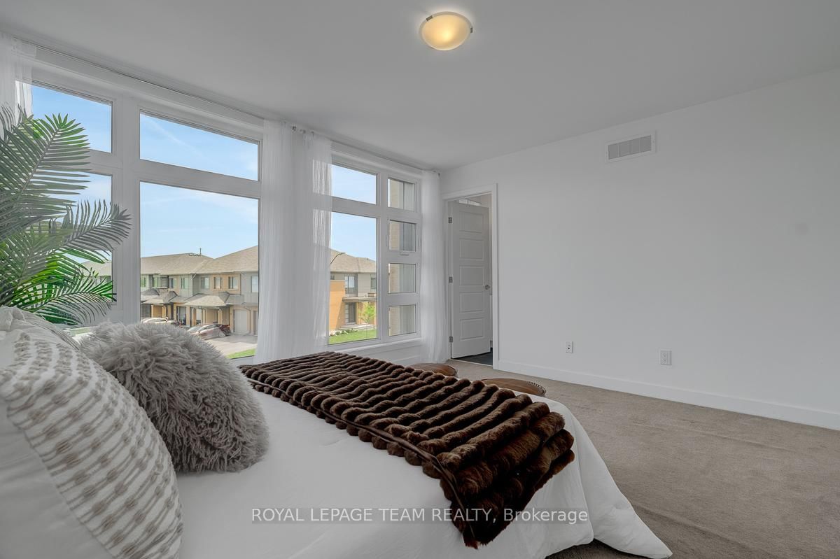 822 Chipping Circle • Ottawa, ON photo 26