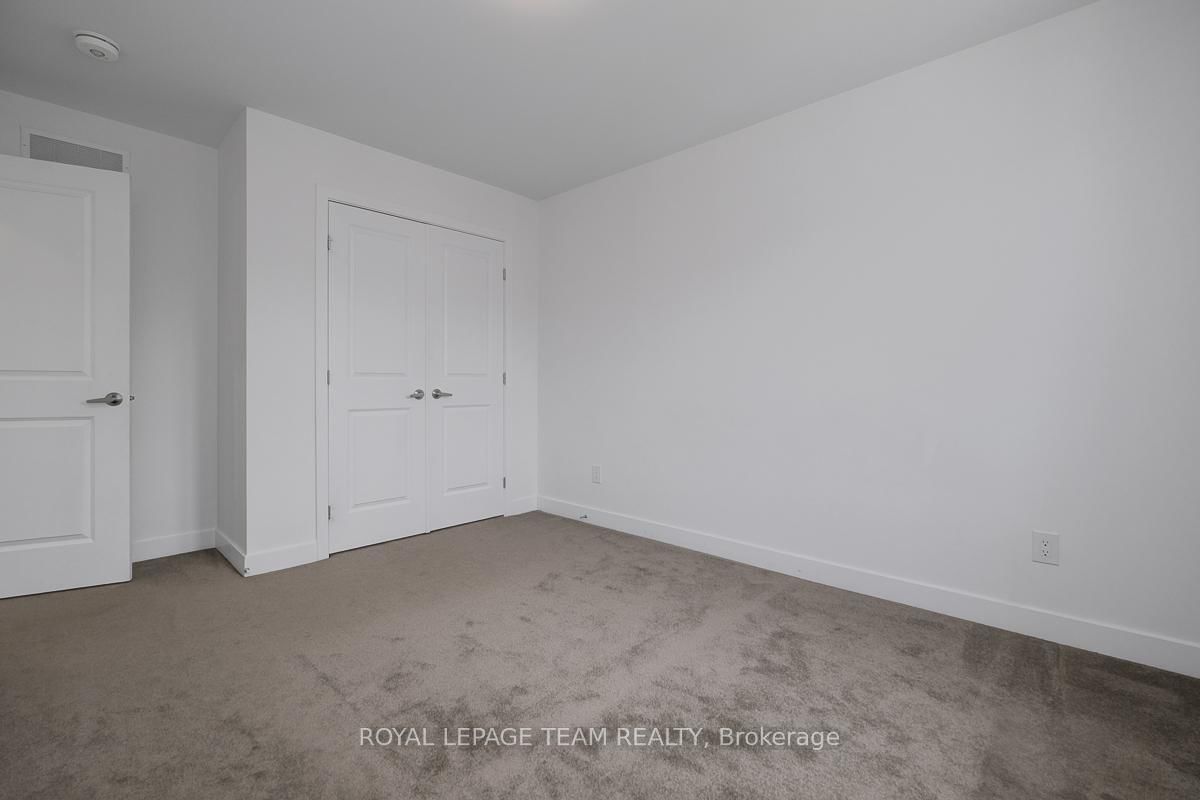 822 Chipping Circle • Ottawa, ON photo 36