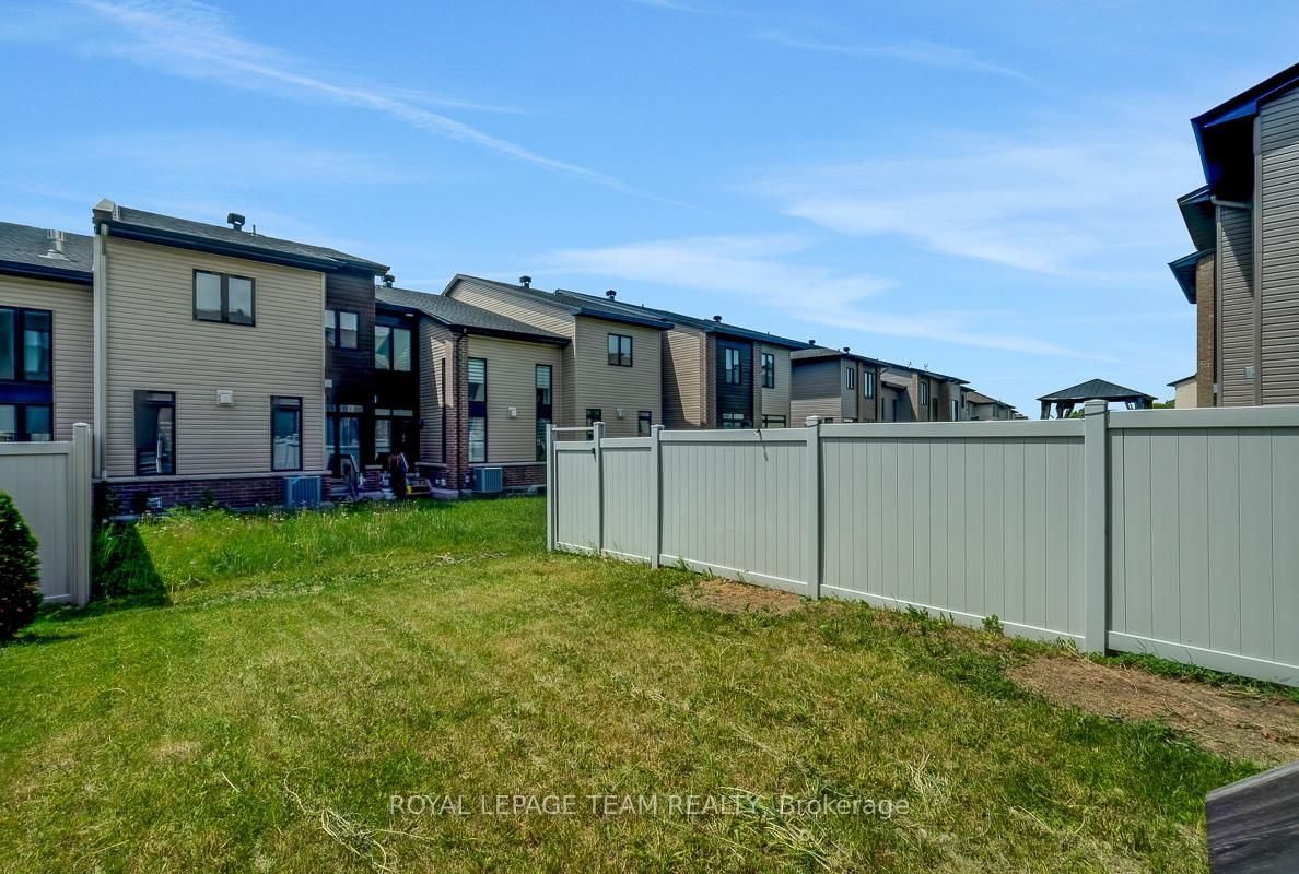 822 Chipping Circle • Ottawa, ON photo 47