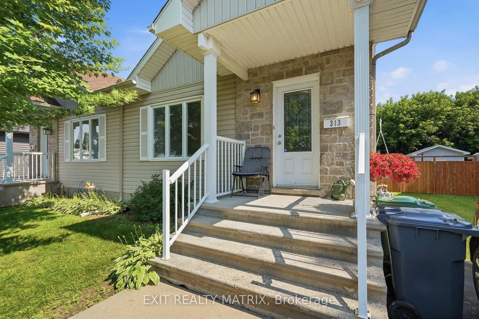 313 Nelson Street • Hawkesbury, ON photo 3