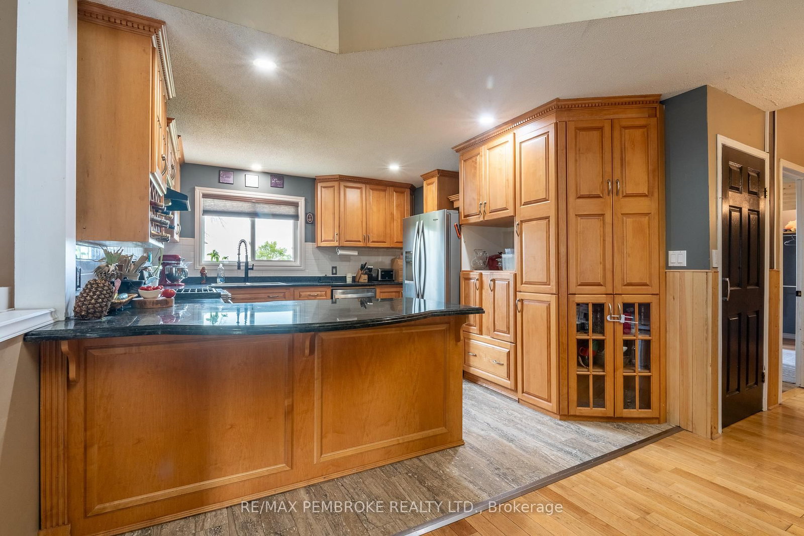 1890 Queensline Road • Foresters Falls, ON photo 13