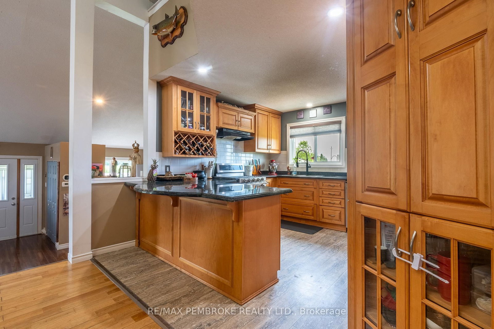 1890 Queensline Road • Foresters Falls, ON photo 14