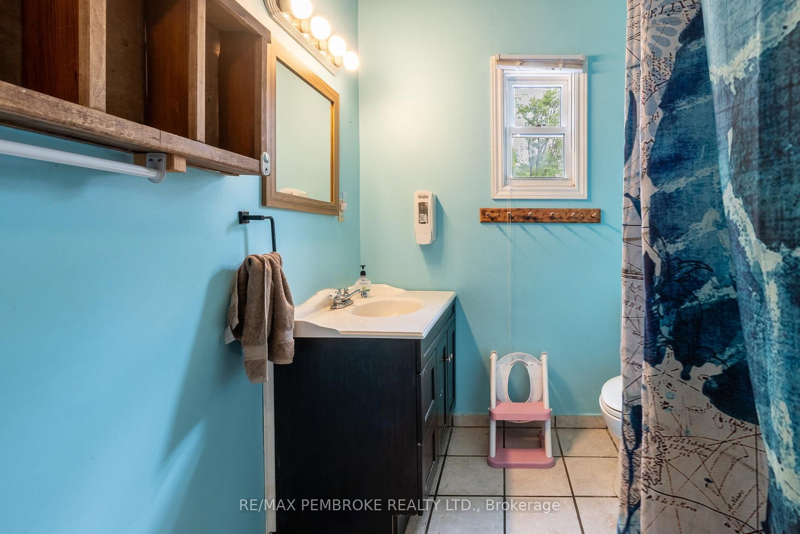 1890 Queensline Road • Foresters Falls, ON photo 18