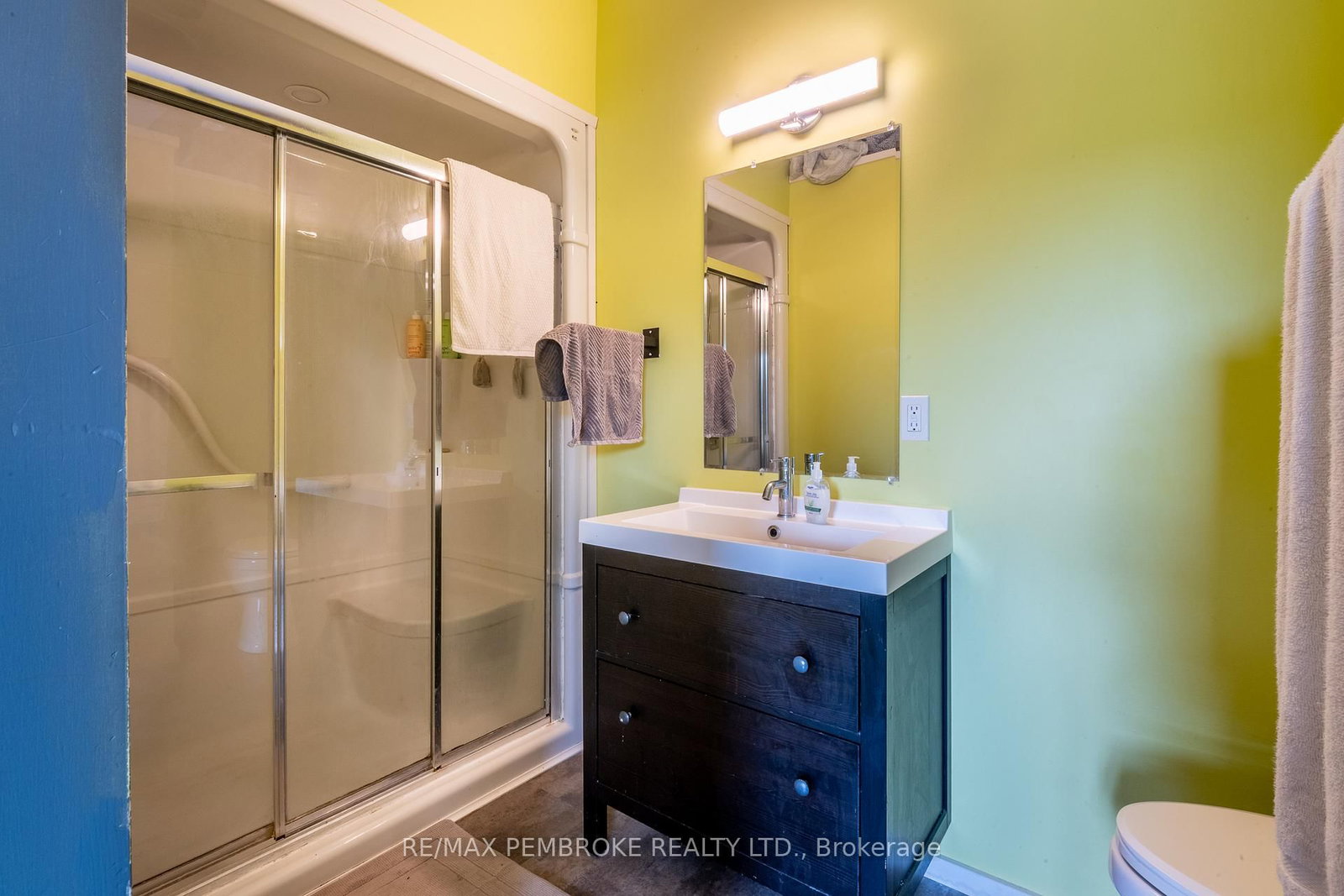 1890 Queensline Road • Foresters Falls, ON photo 22