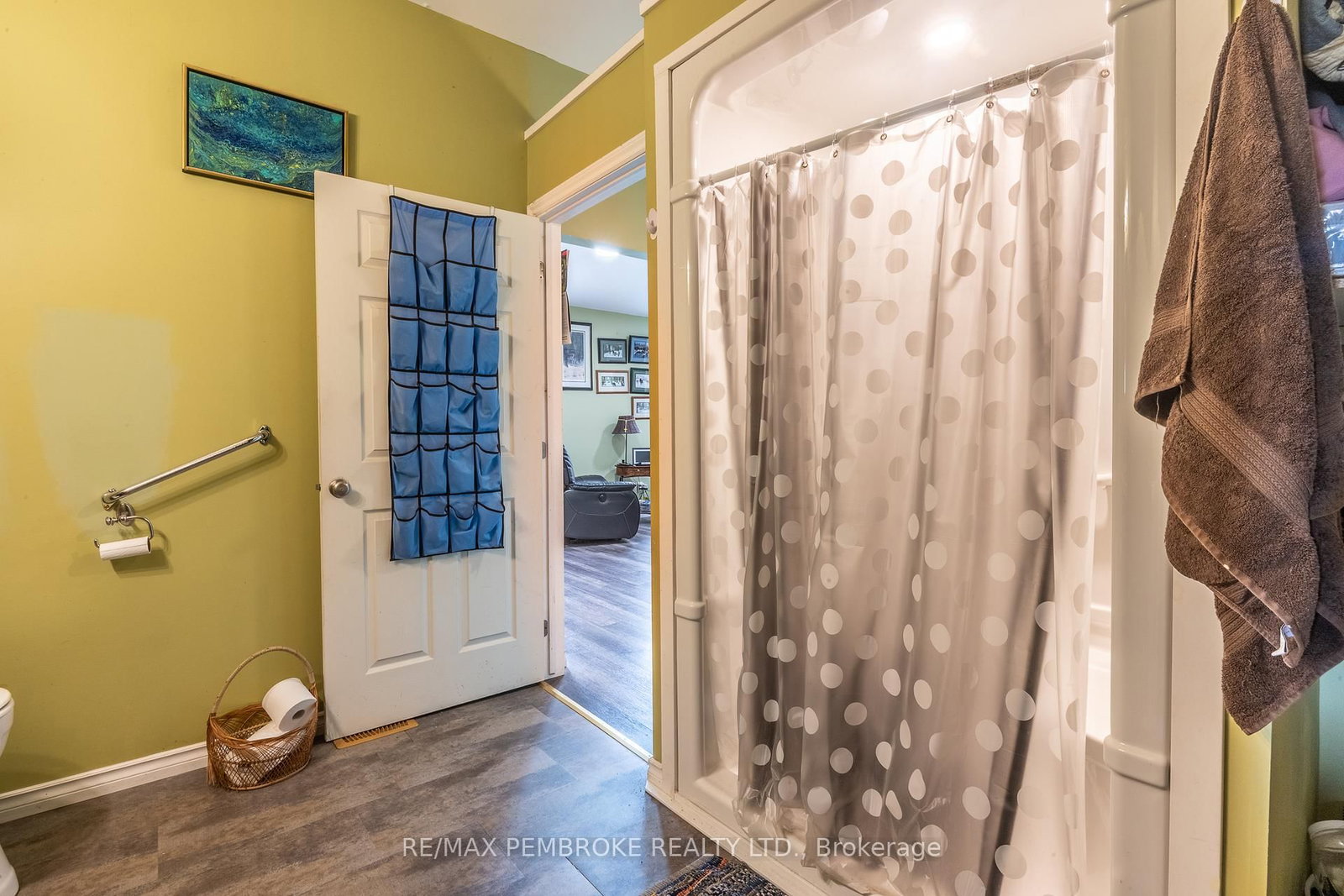 1890 Queensline Road • Foresters Falls, ON photo 23