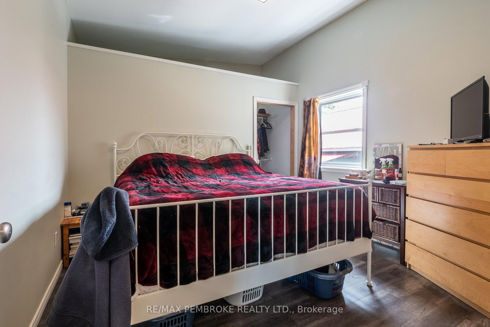 1890 Queensline Road • Foresters Falls, ON photo 26
