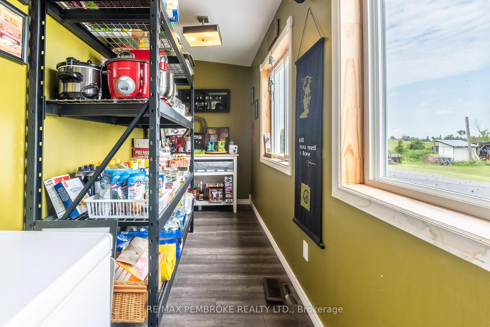 1890 Queensline Road • Foresters Falls, ON photo 31