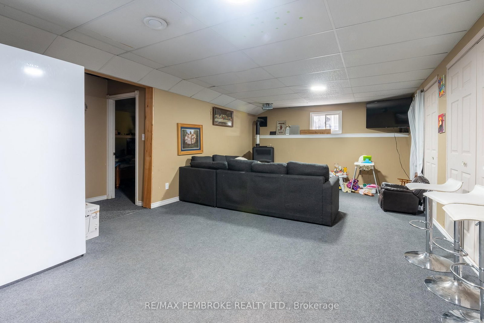 1890 Queensline Road • Foresters Falls, ON photo 34