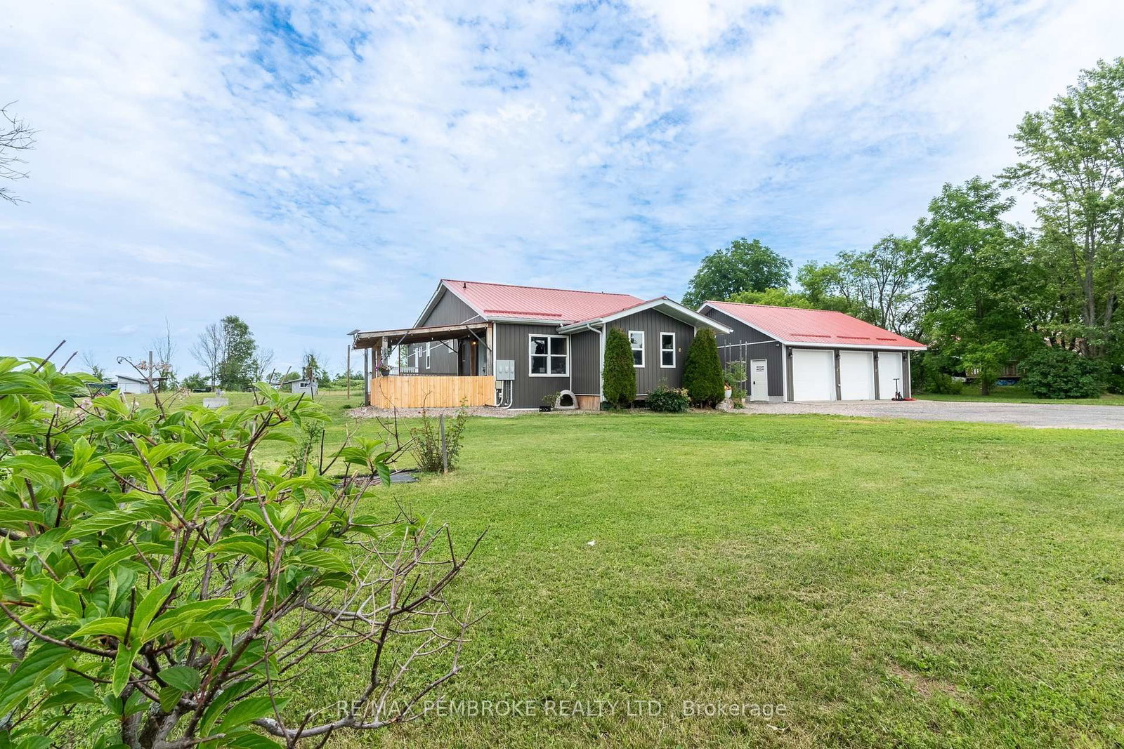 1890 Queensline Road • Foresters Falls, ON photo 47