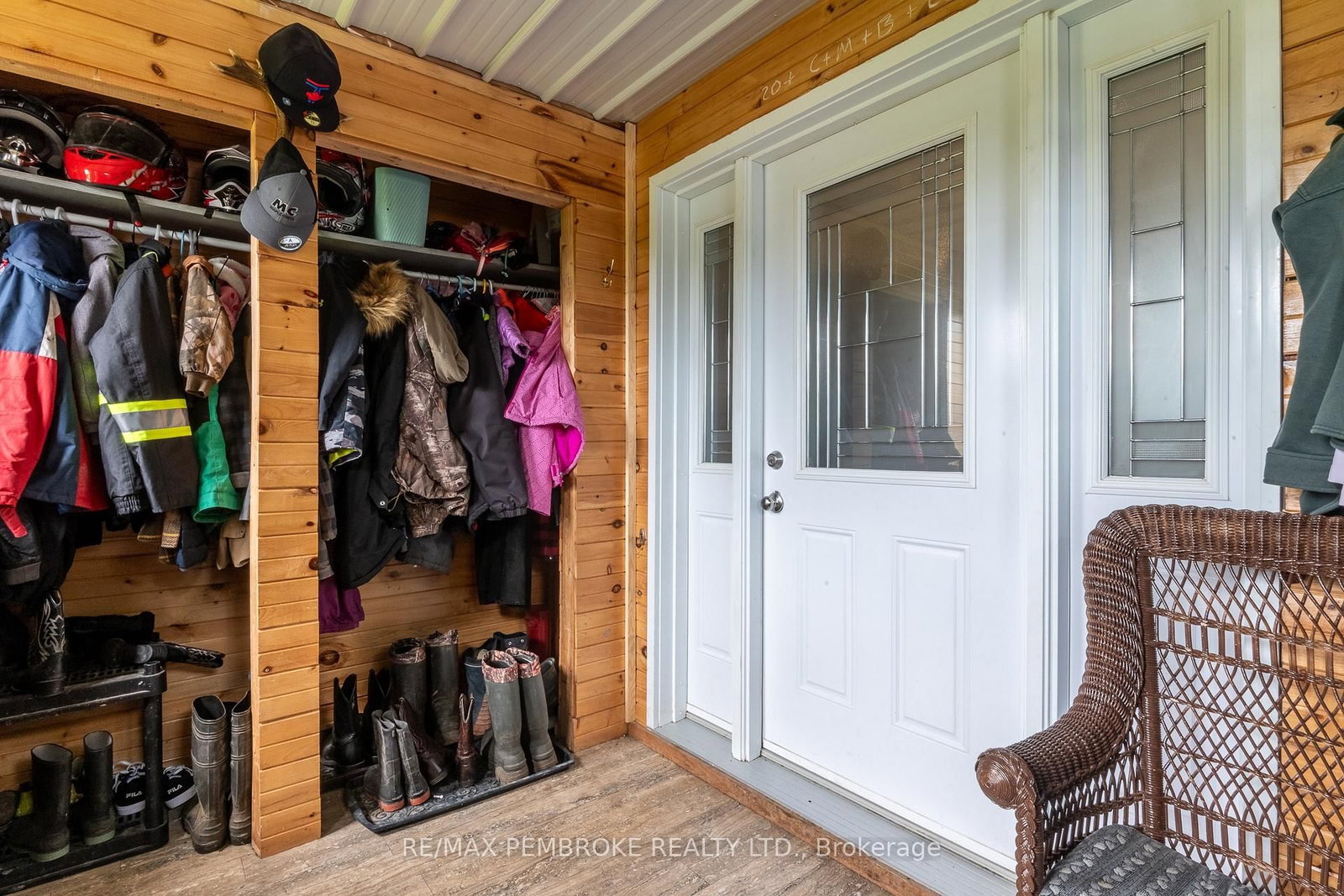 1890 Queensline Road • Foresters Falls, ON photo 5