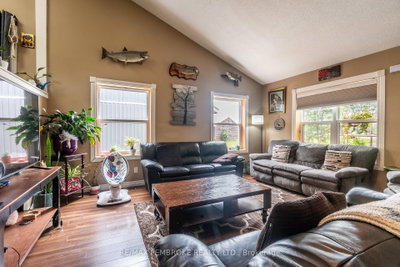 1890 Queensline Road • Foresters Falls, ON photo 8