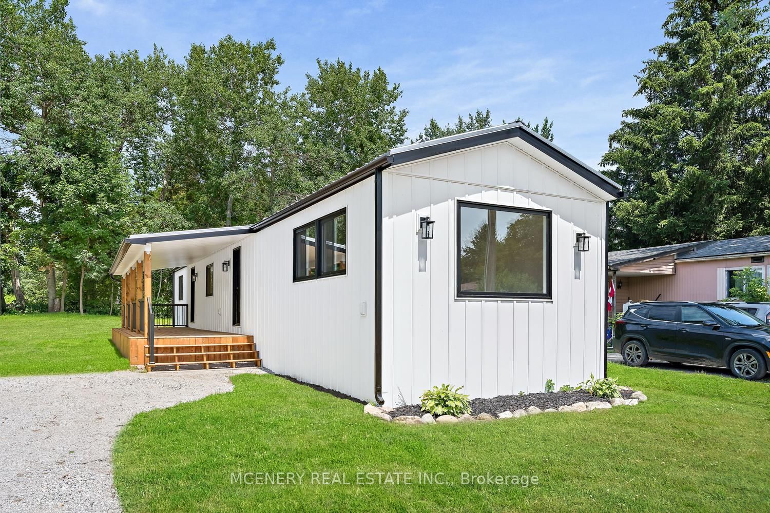 16 HEATHER Avenue • Erin, ON photo 1