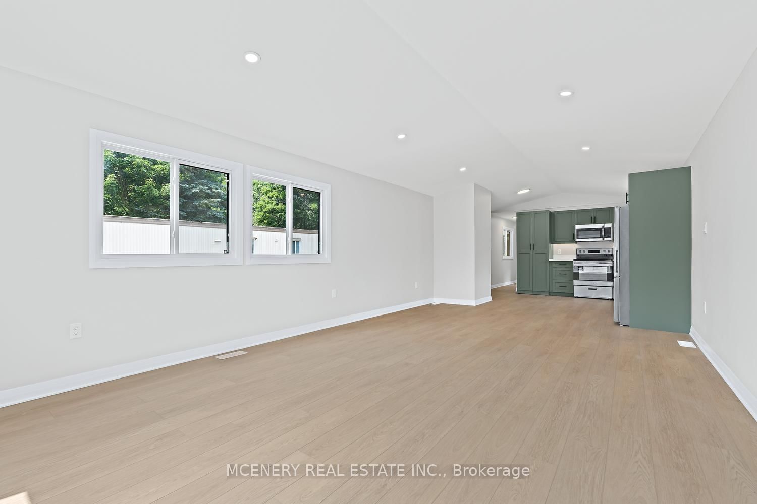 16 HEATHER Avenue • Erin, ON photo 18