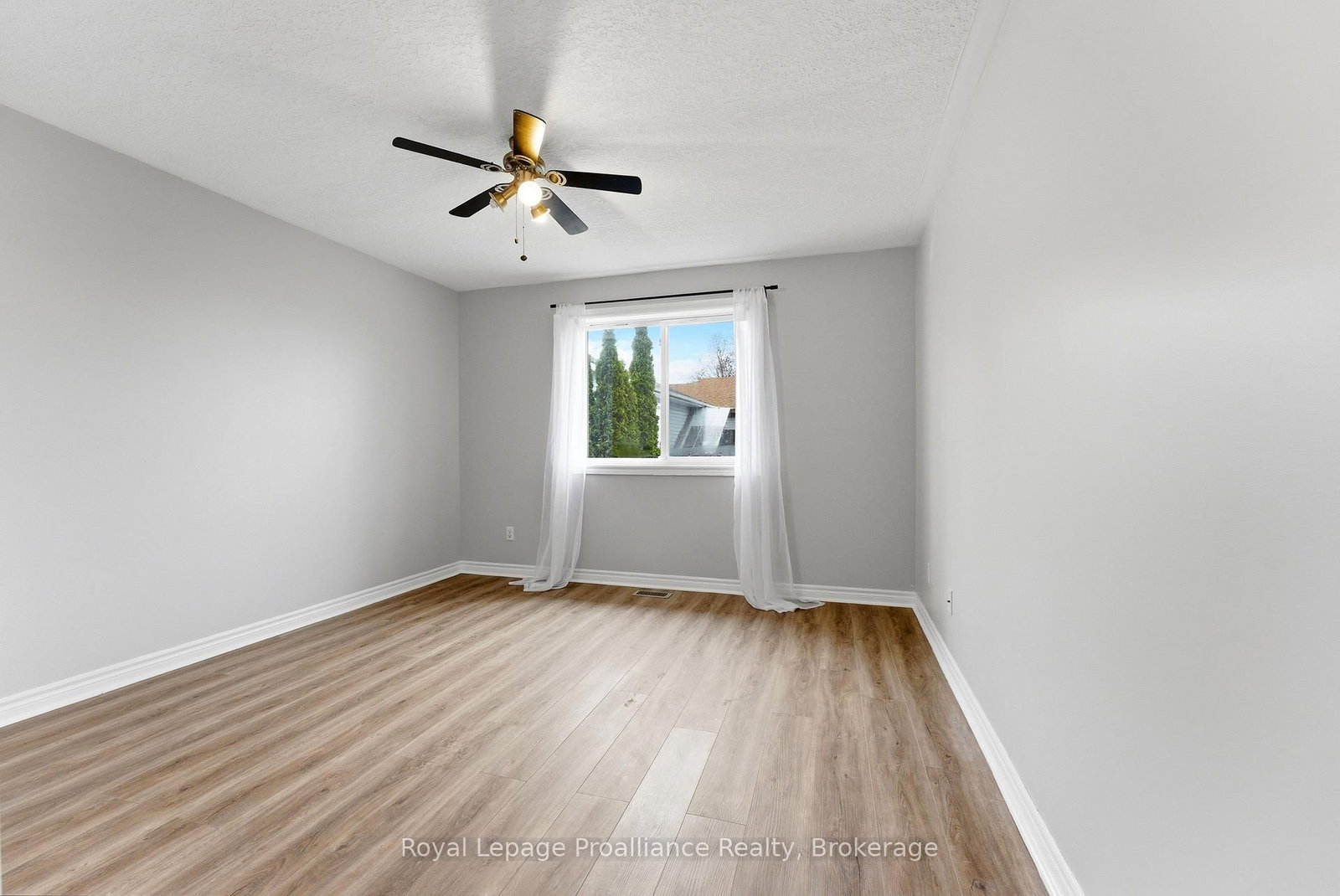 116 Pine Street • Belleville, ON photo 16
