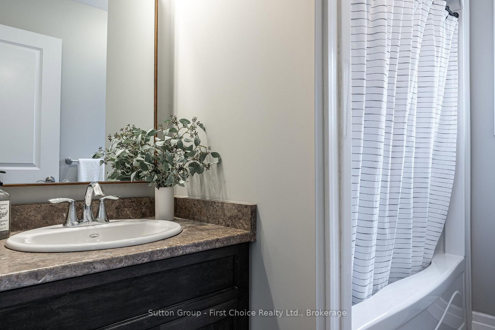 59 Bradshaw Drive • Stratford, ON photo 32