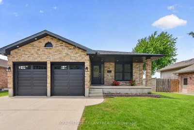 56 Parkview Crescent