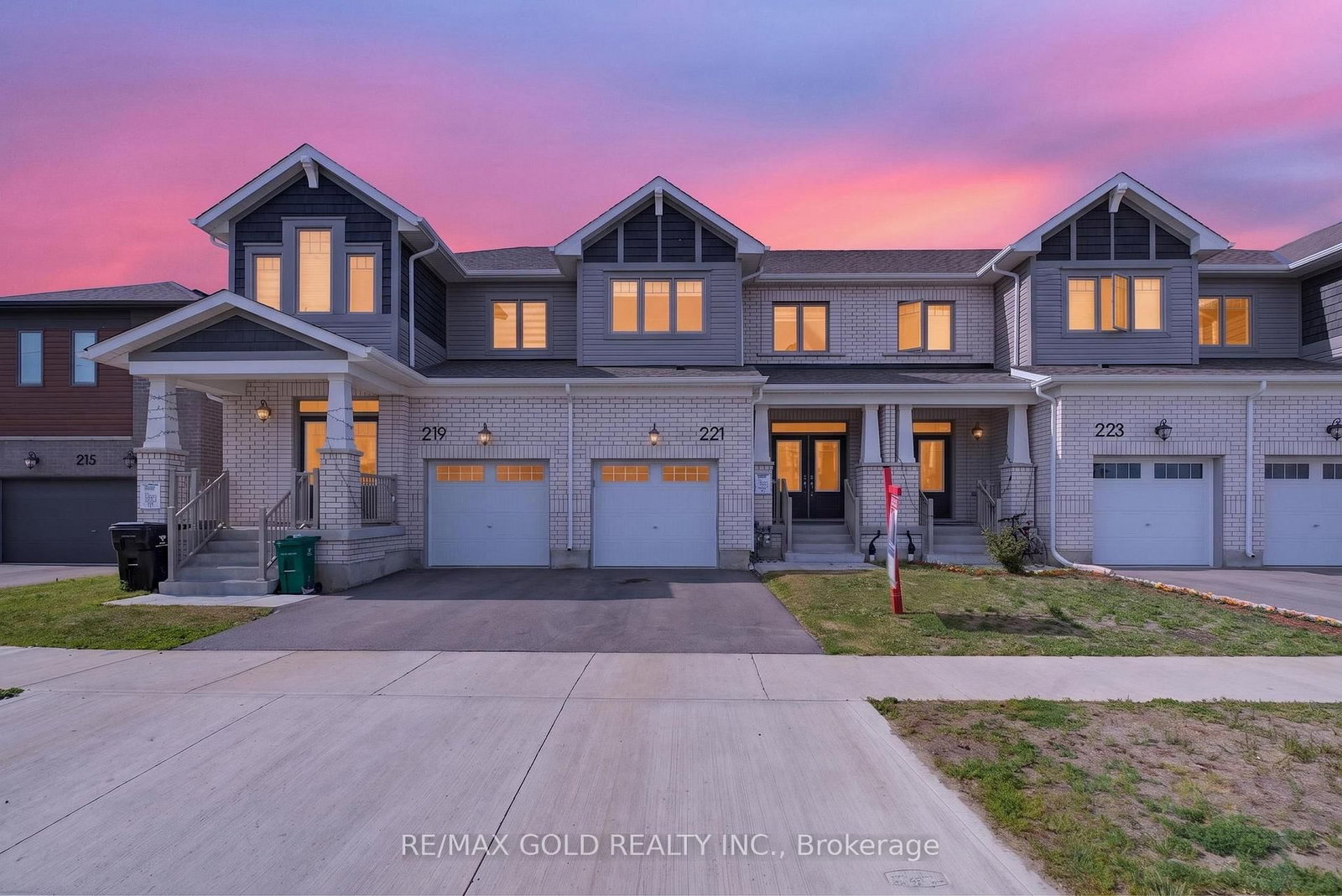 221 Histand Trail • Kitchener, ON photo 3