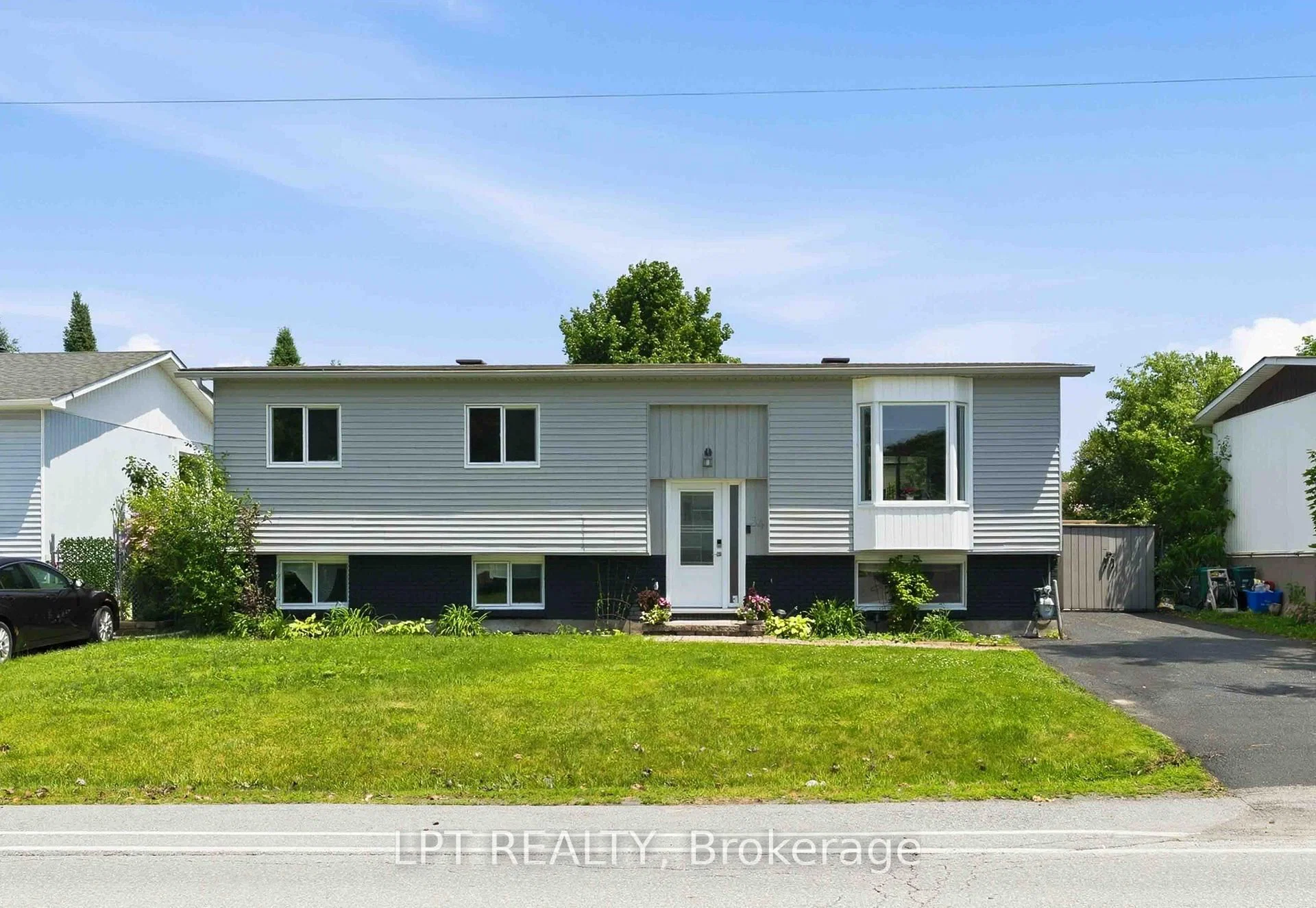 34 Fringewood Drive, Stittsville, ON