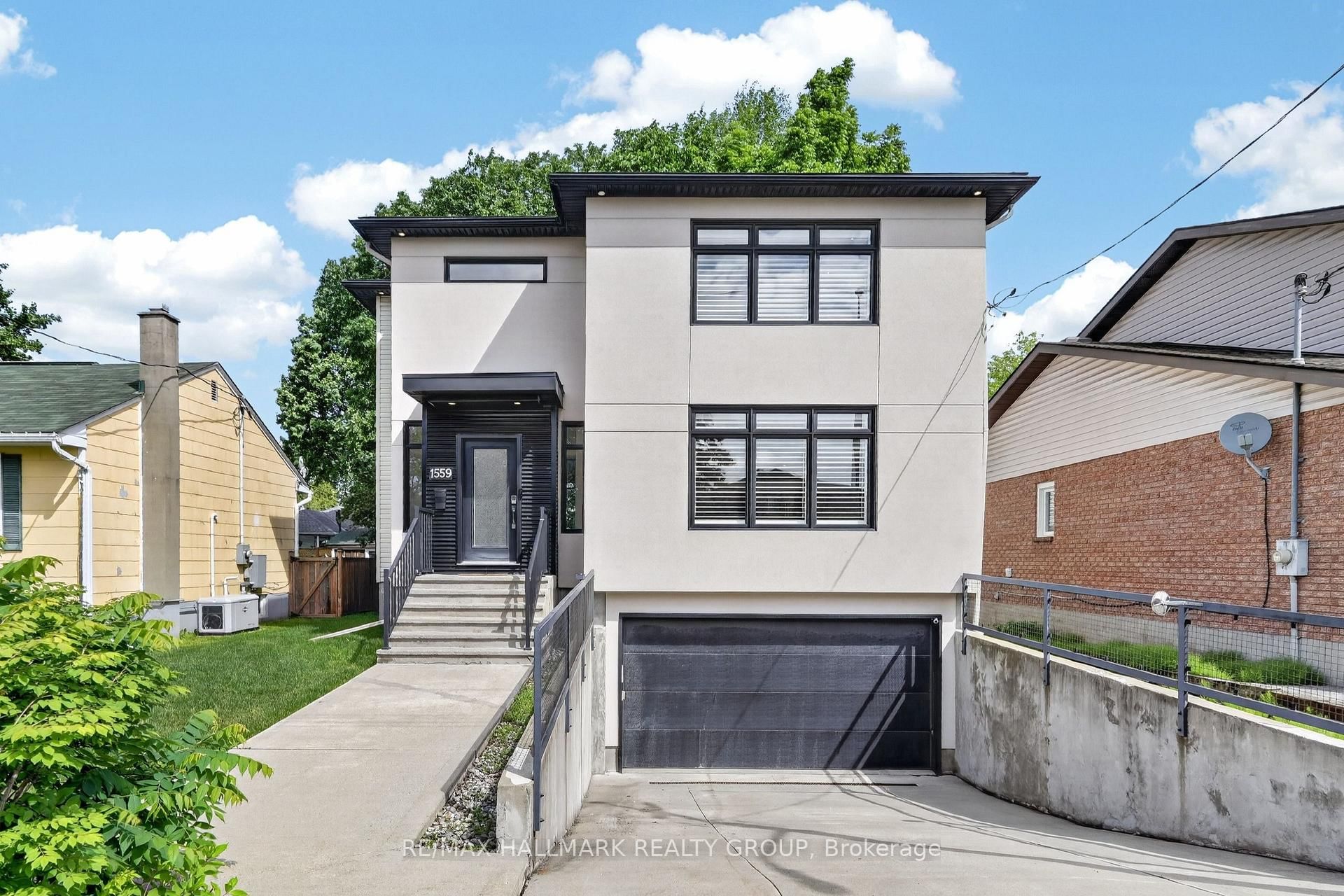 1559 Queensdale Avenue, Ottawa, ON