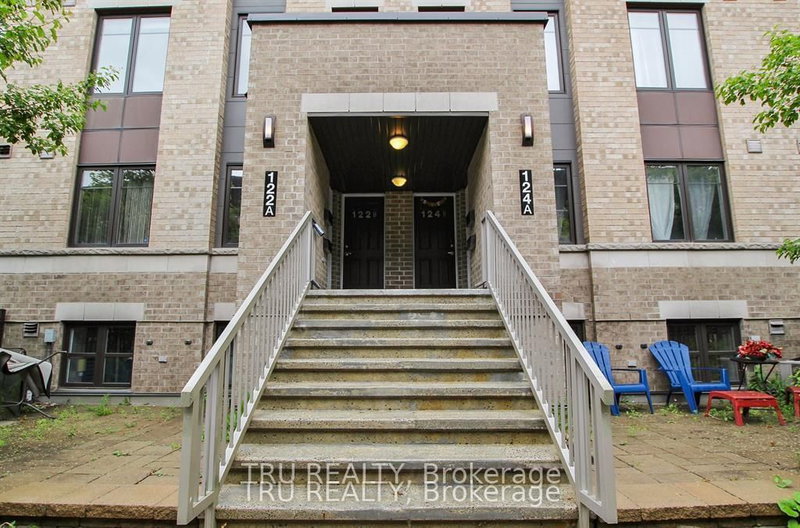 19 - 122 Lindenshade Drive
