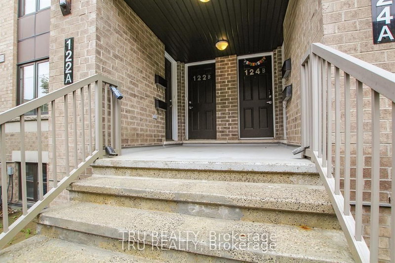 19 - 122 Lindenshade Drive