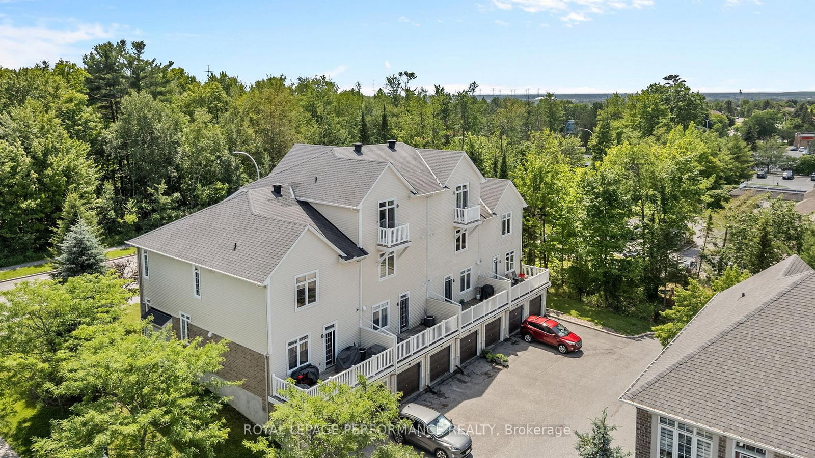 80A Stonehaven Drive • Ottawa, ON photo 34