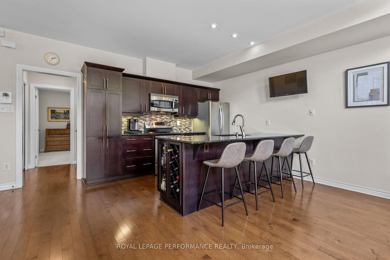 80A Stonehaven Drive • Ottawa, ON photo 6