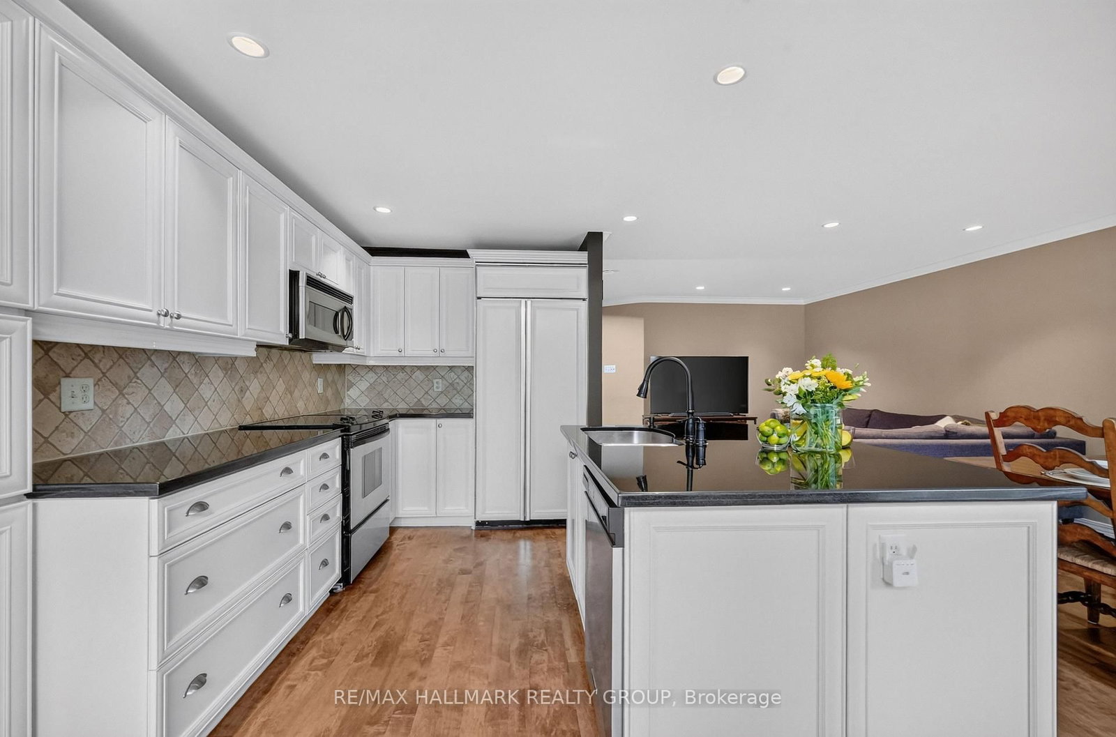 615 Aquaview Drive • Orleans, ON photo 12