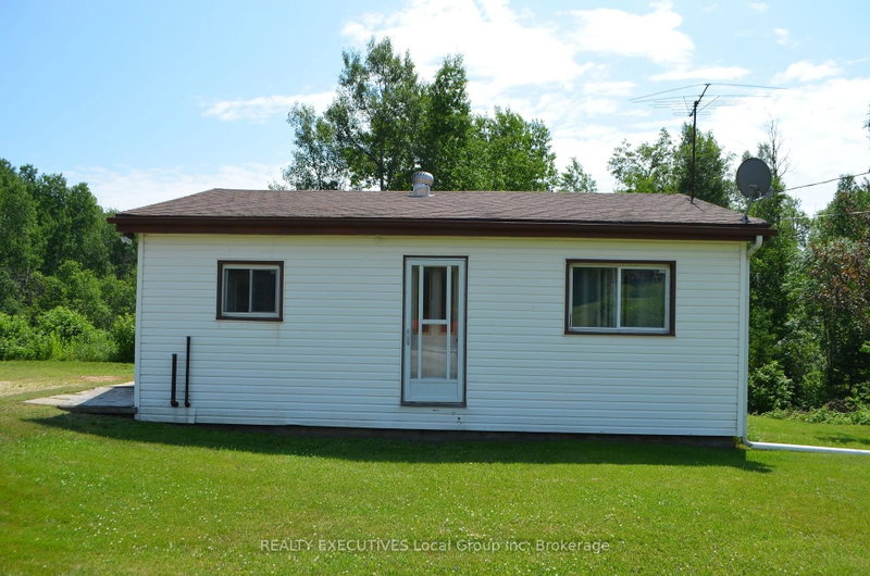 home for sale on 9449 Highway 63 null
