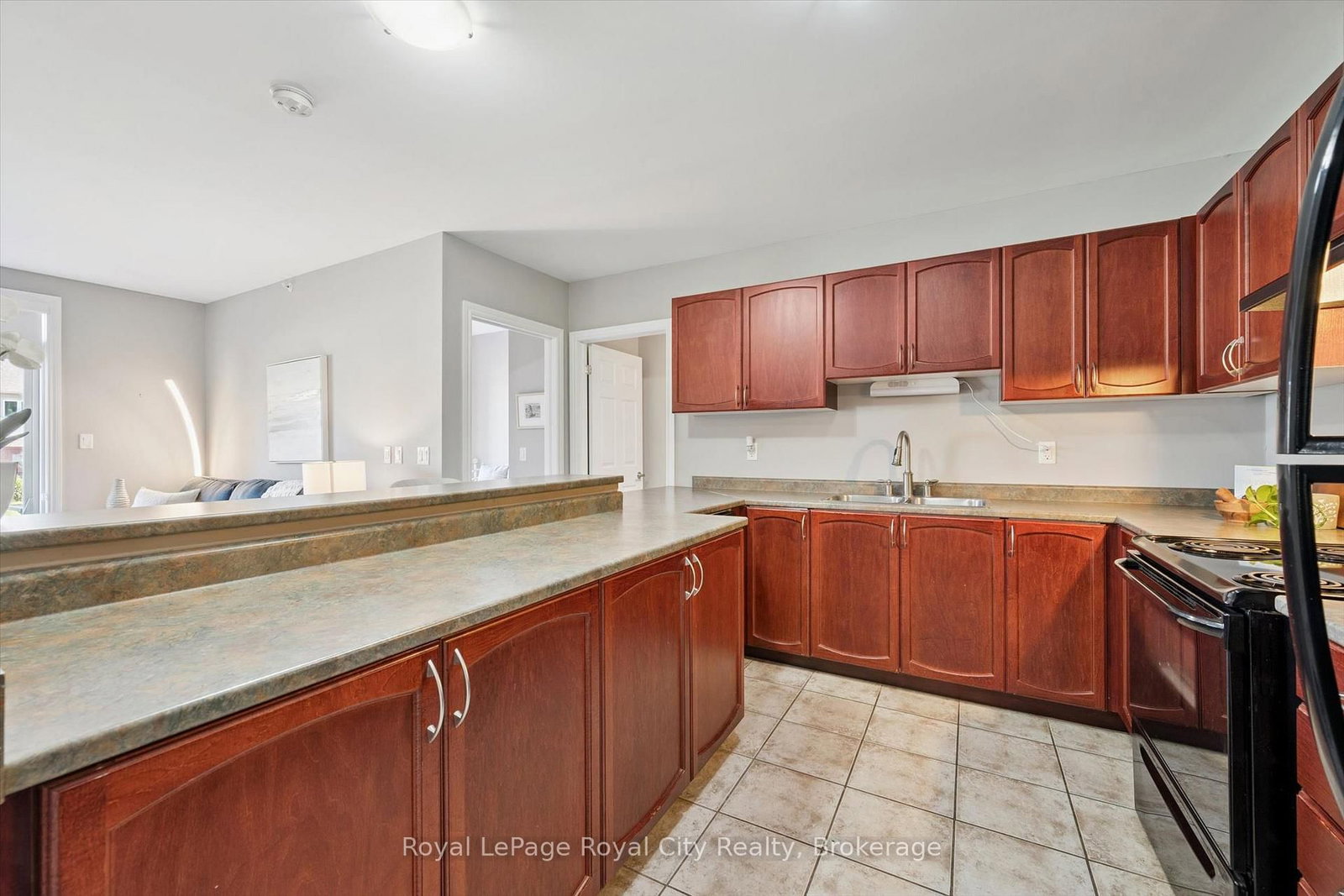 2 Colonial Drive • #113 • Guelph, ON photo 11