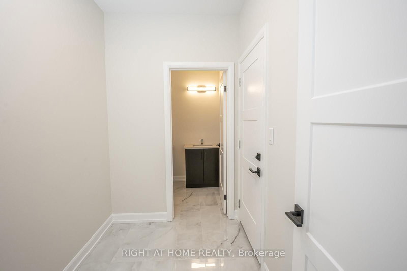 3909 Mitchell Crescent