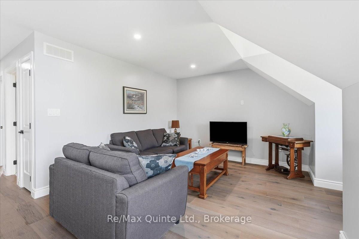 11828 ROAD 38 • Sharbot Lake, ON photo 18