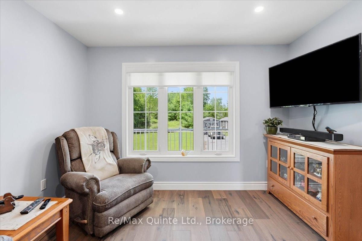 11828 ROAD 38 • Sharbot Lake, ON photo 6