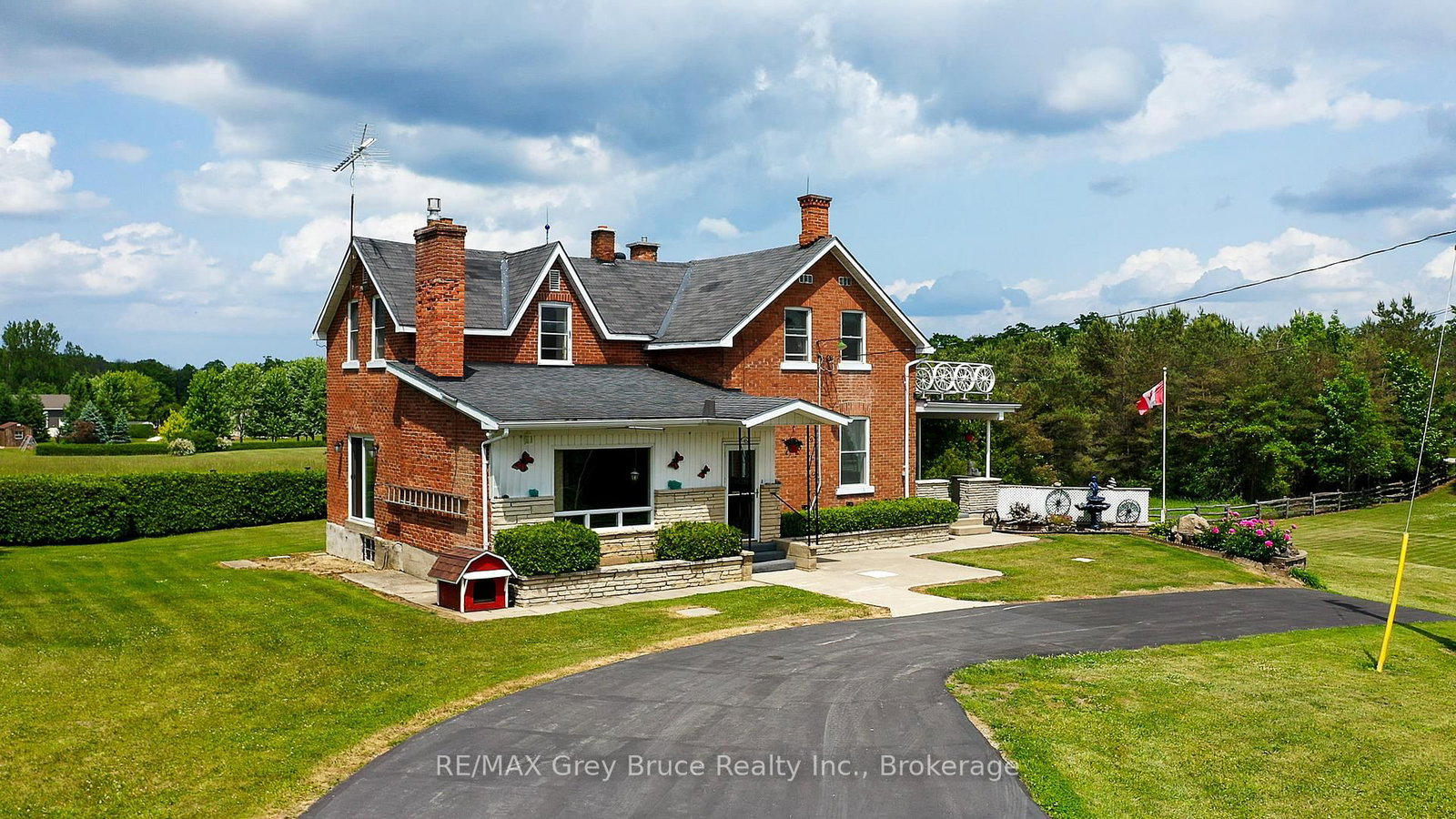 319144 Grey Road 1 • Georgian Bluffs, ON photo 2