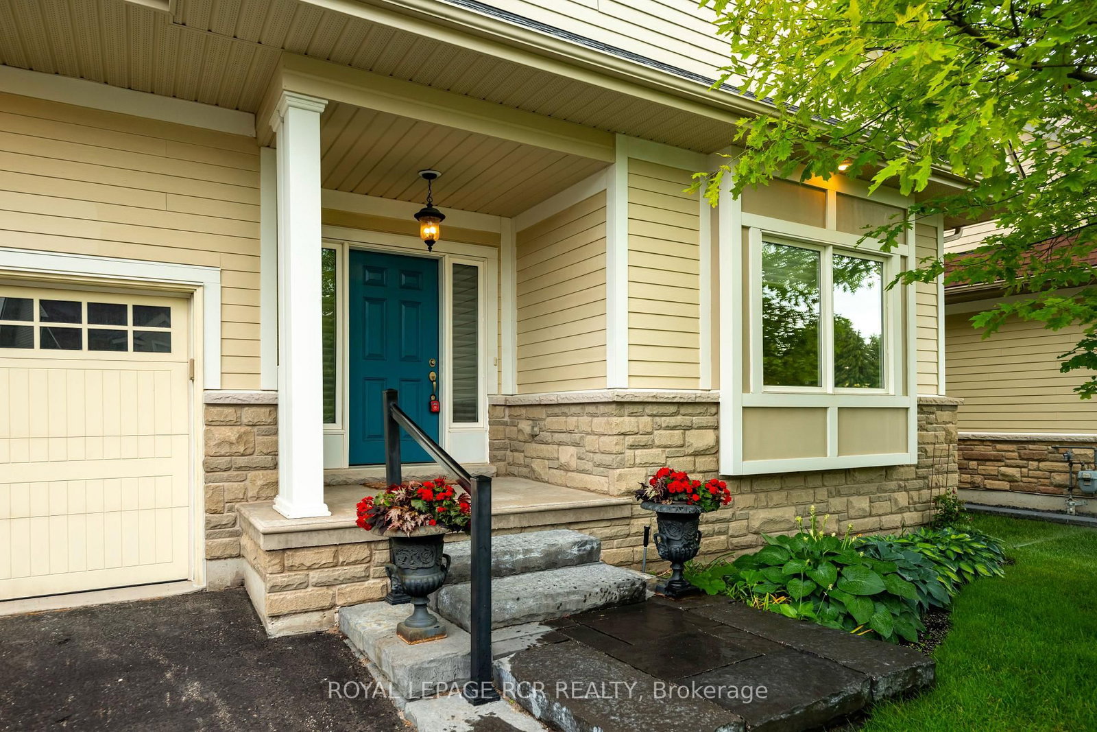200 Kingfisher Drive • #144 • Mono, ON photo 1