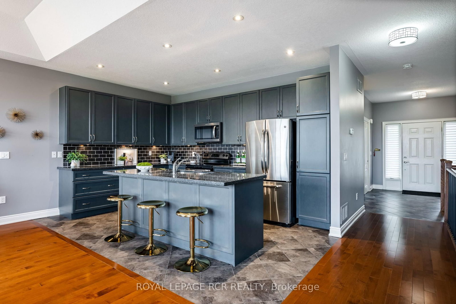 200 Kingfisher Drive • #144 • Mono, ON photo 10