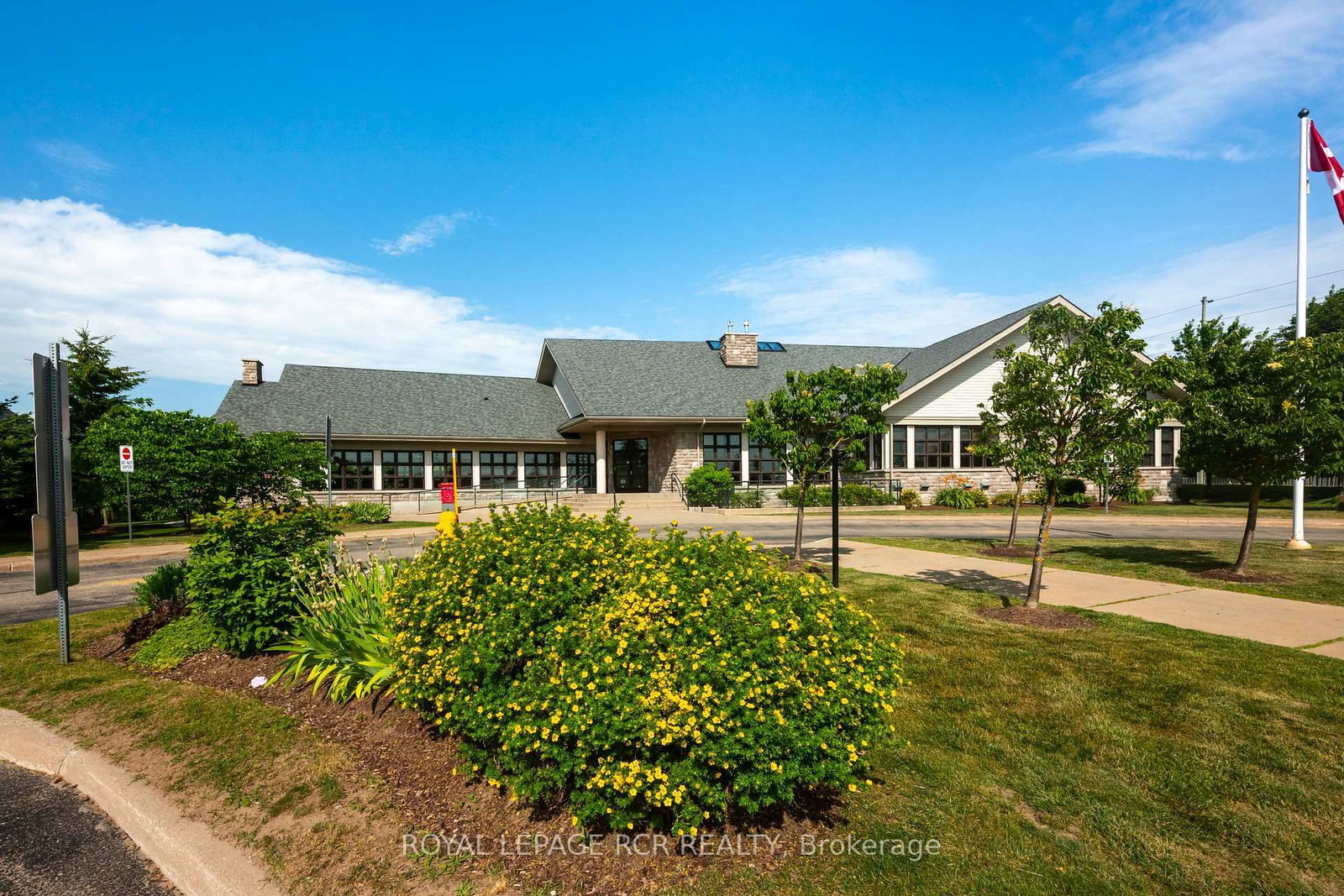 200 Kingfisher Drive • #144 • Mono, ON photo 32