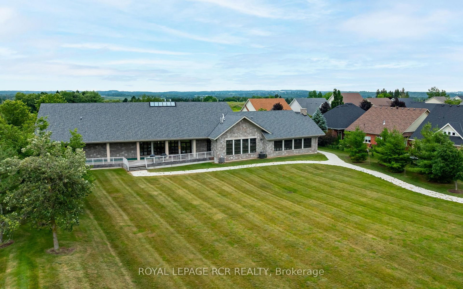 200 Kingfisher Drive • #144 • Mono, ON photo 33