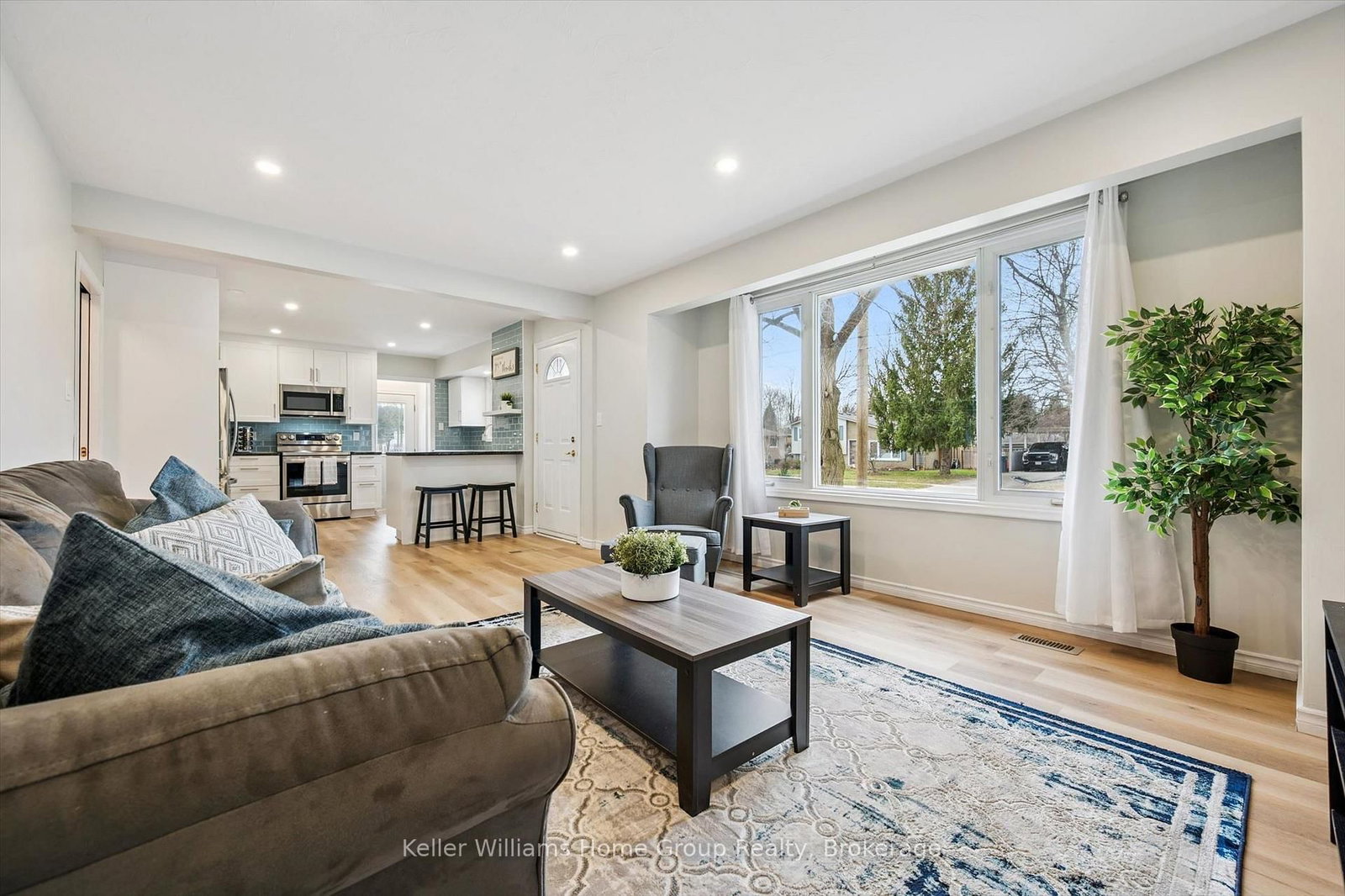 23 Hastings Boulevard • Guelph, ON photo 2