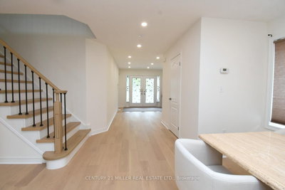 115 Bocelli Crescent • Hamilton, ON photo 3