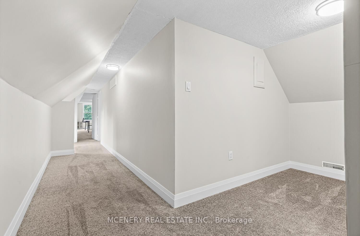 9739 10th Side Road • Erin, ON photo 32