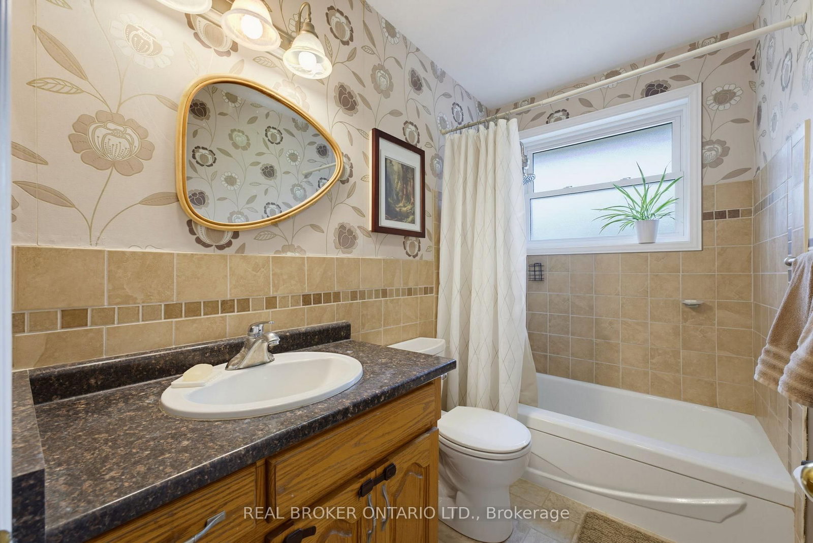 87 Ball Street • Brant, ON photo 15