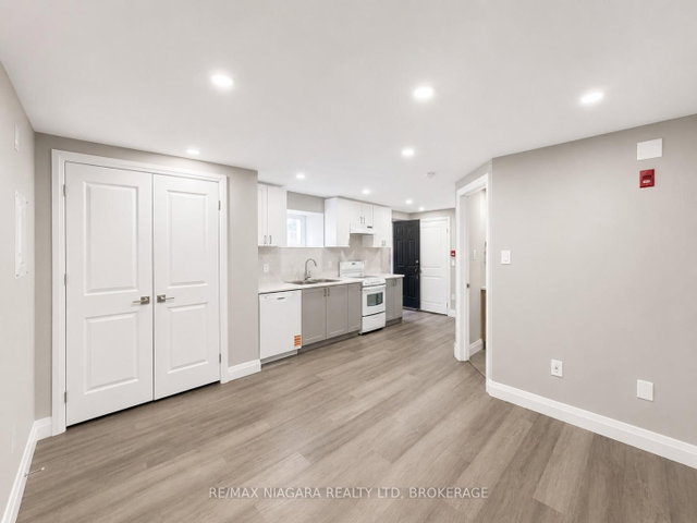 B1 - 143 WESTCHESTER Crescent