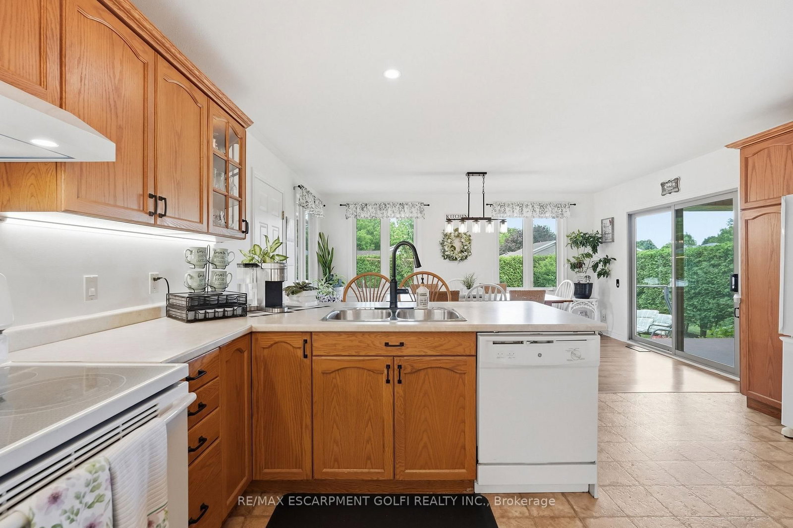 12 Schneider Drive • Norfolk, ON photo 15