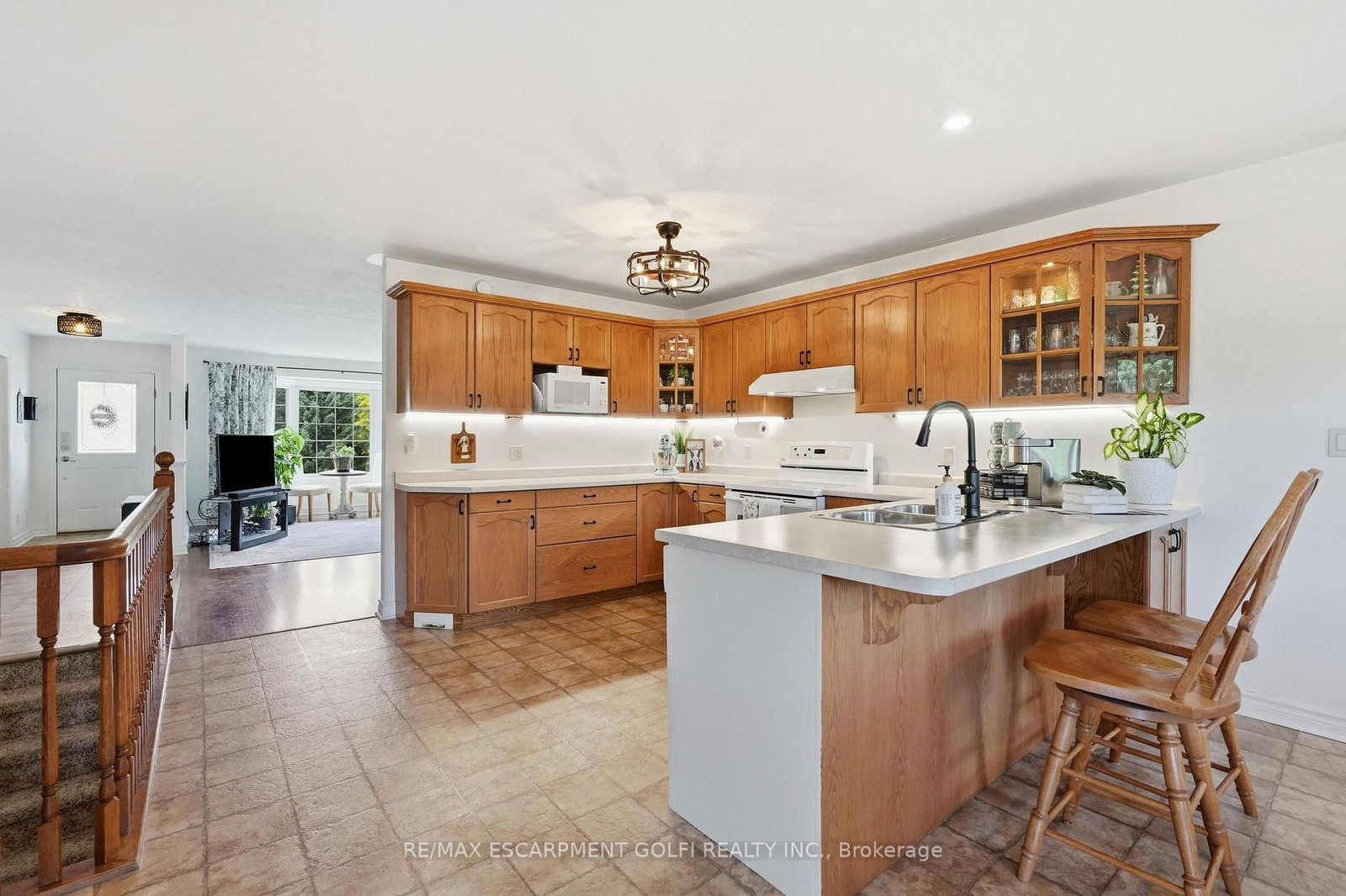 12 Schneider Drive • Norfolk, ON photo 16