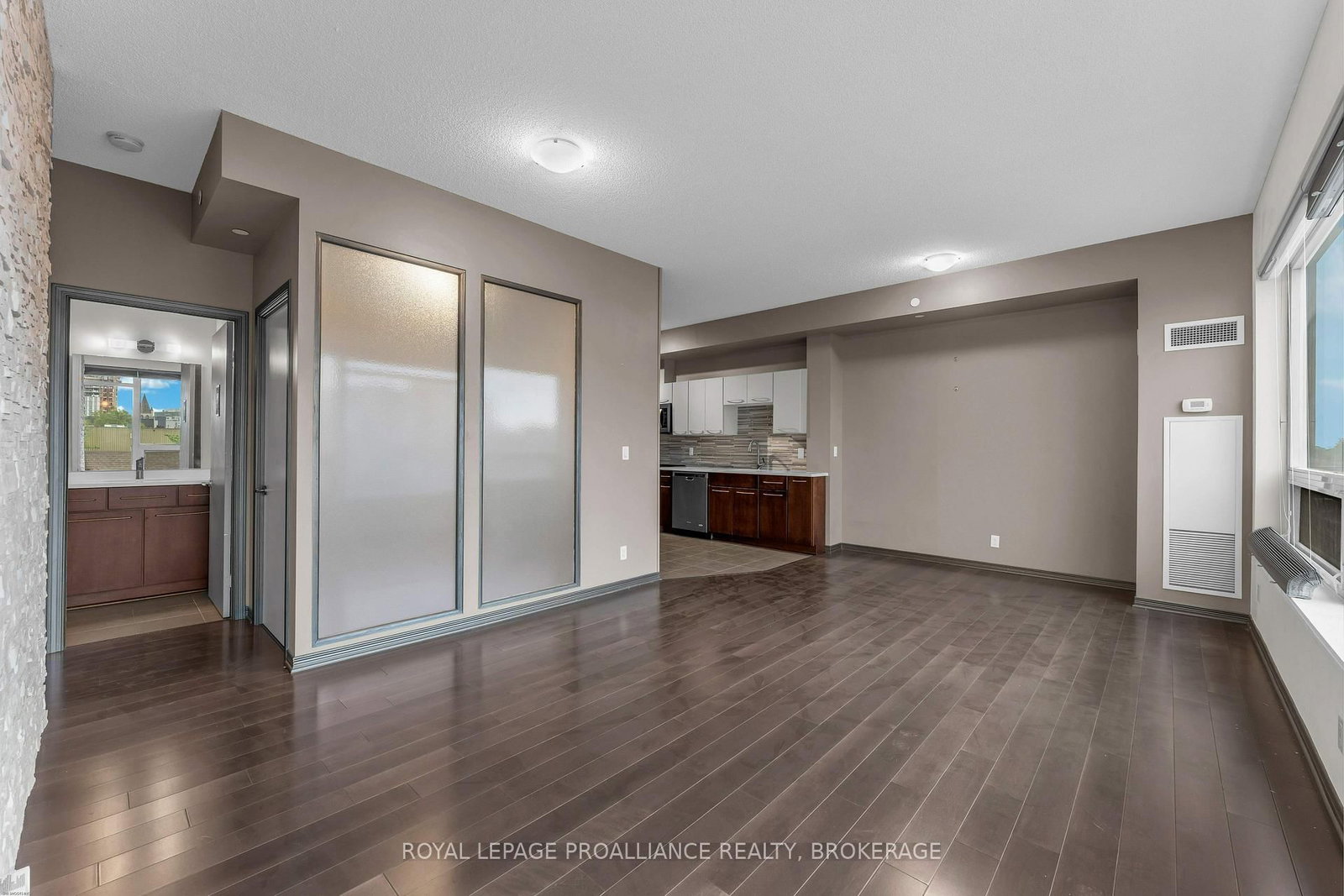 121 Queen Street • #813 • Kingston, ON photo 17